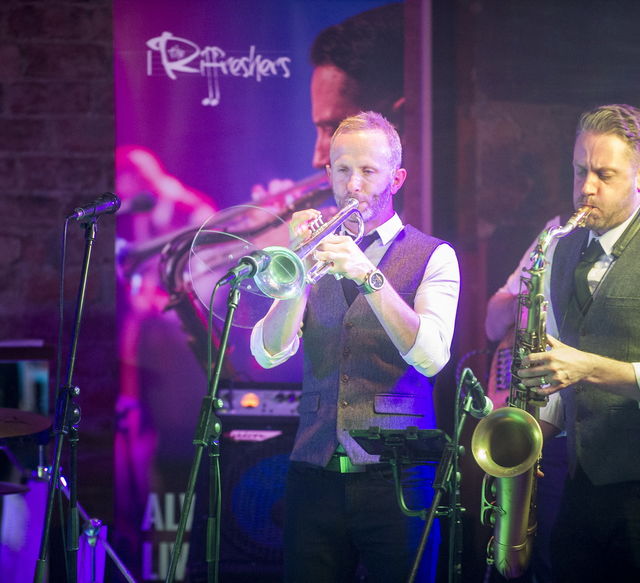 The Riffreshers Wedding Bands Scotland Elite Bands Hire Scotlands